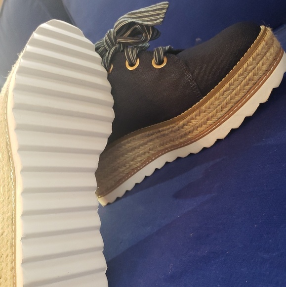 Women Platform Tie Up Loafer - Picture 3 of 4